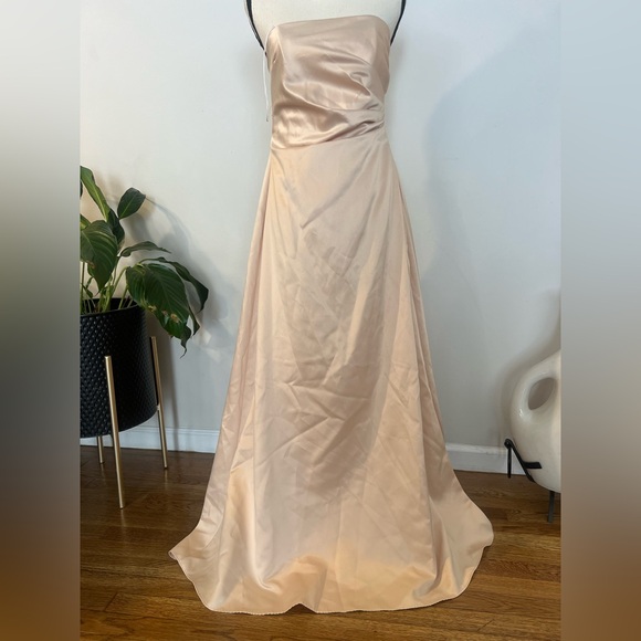 Michaelangelo Light Pink Satin Maxi Dress - Picture 11 of 12